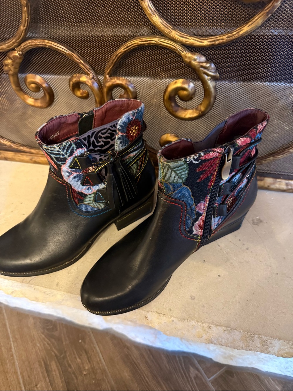 L'artiste Spring Step Women Boots Leather 1.5” Heels Eur 36 US 5.5-6 Tapestry